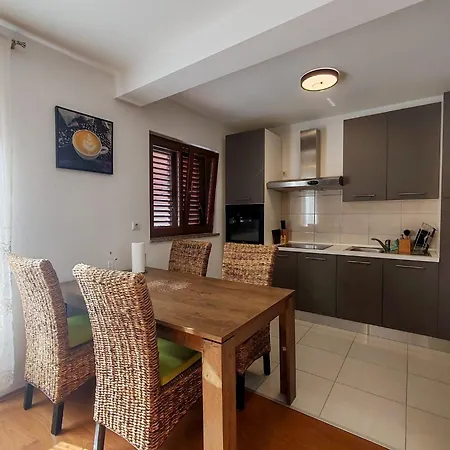 Gigio Apartments 55M2 Amphitheater With Free Parking * Пула