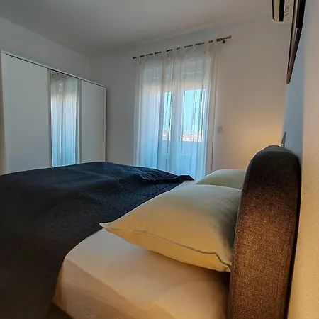 Gigio Apartments 55M2 Amphitheater With Free Parking Апартаменты